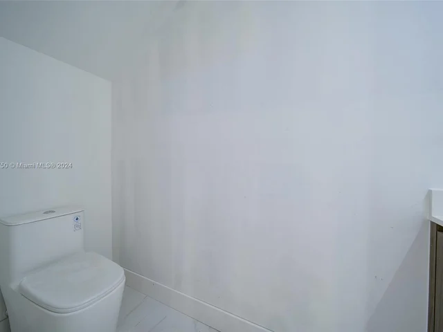 4218 NE 7th Ter # 4, Oakland Park FL 33334