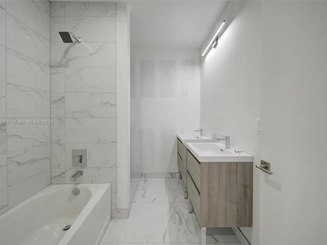 4218 NE 7th Ter # 4, Oakland Park FL 33334