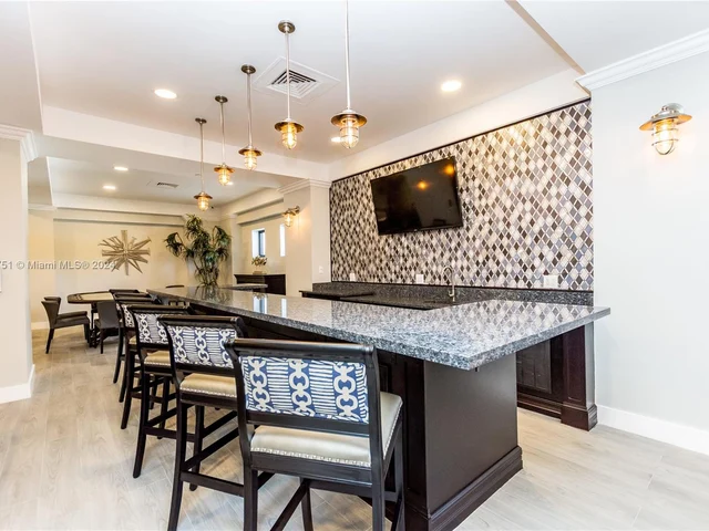 2501 S Ocean Dr, Hollywood FL 33019