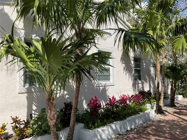 328 Euclid Ave # 103, Miami Beach FL 33139