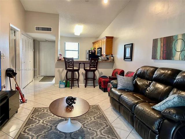 9950 Nob Hill Pl # 9950, Sunrise FL 33351