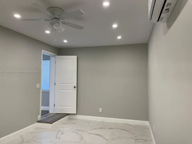 728 20th St # 2, West Palm Beach FL 33407