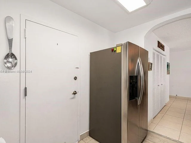 17800 Atlantic Blvd # 203, Sunny Isles Beach FL 33160