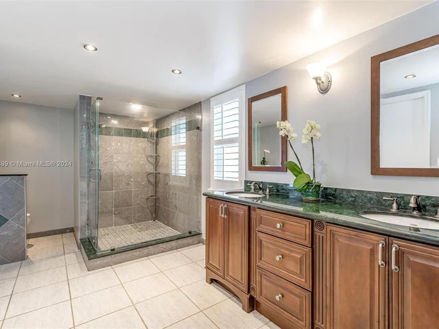 8721 SW 26th Ct, Davie FL 33328