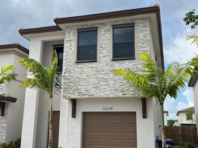 25274 SW 107th Ct, Homestead FL 33032