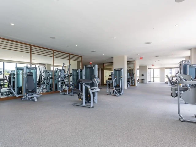 5250 NW 84th Ave # 801, Doral FL 33166