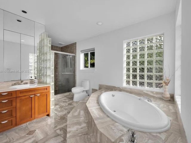 6450 SW 113th St, Pinecrest FL 33156