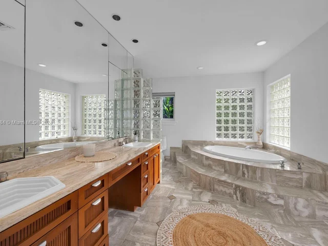 6450 SW 113th St, Pinecrest FL 33156