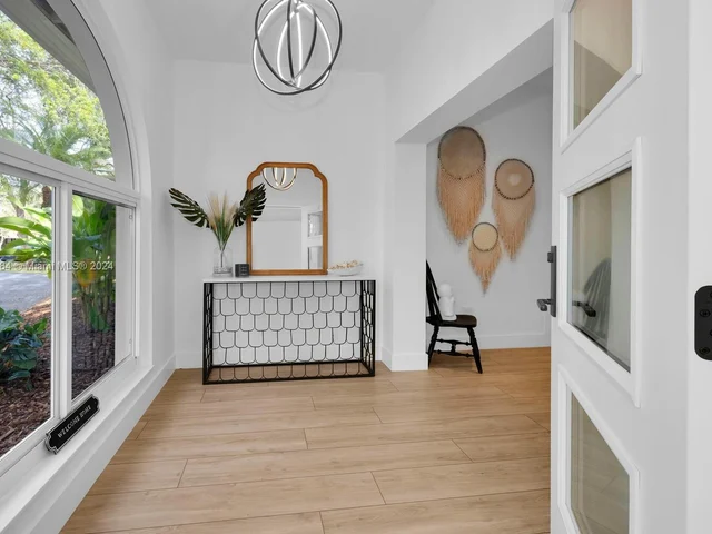 6450 SW 113th St, Pinecrest FL 33156