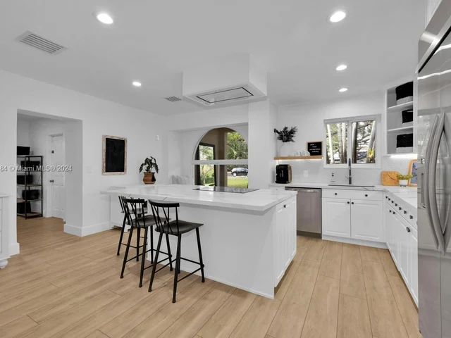 6450 SW 113th St, Pinecrest FL 33156