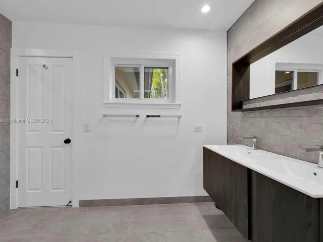 6450 SW 113th St, Pinecrest FL 33156