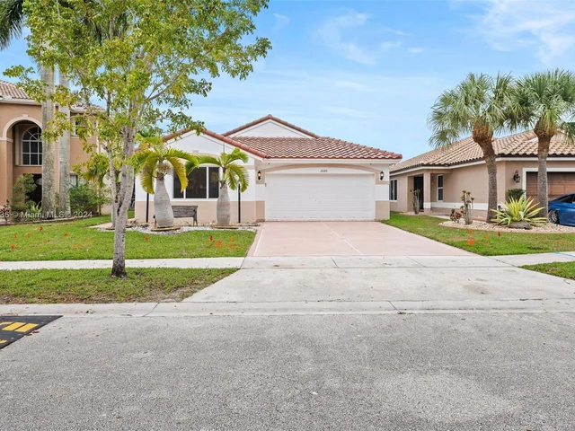 2048 NW 208th Way, Pembroke Pines FL 33029