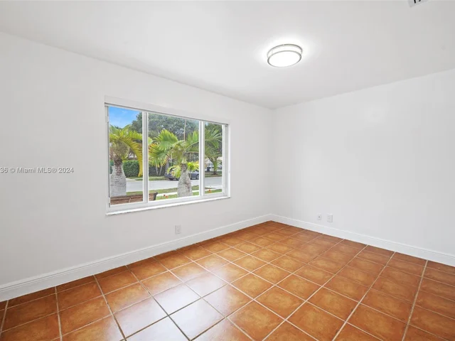 2048 NW 208th Way, Pembroke Pines FL 33029