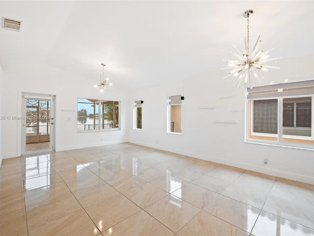 2048 NW 208th Way, Pembroke Pines FL 33029