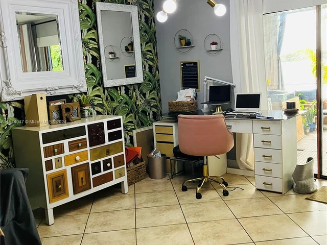 6290 W 24th Ct # 5, Hialeah FL 33016