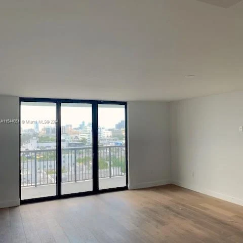 1800 Collins Ave # 11E, Miami Beach FL 33139