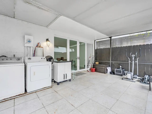 7124 SW 111th Ct # 7124, Miami FL 33173