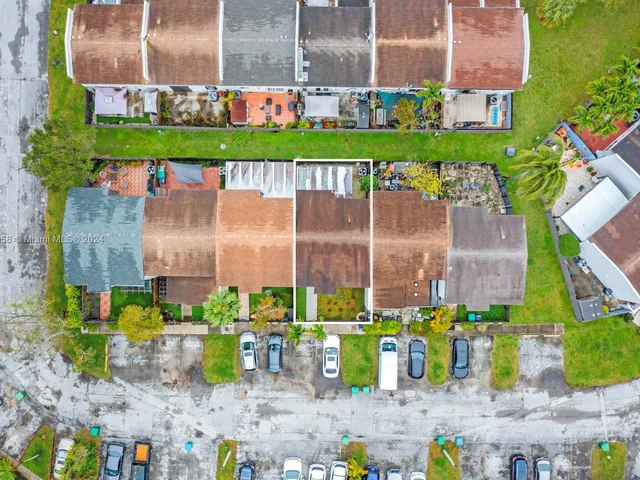 7124 SW 111th Ct # 7124, Miami FL 33173