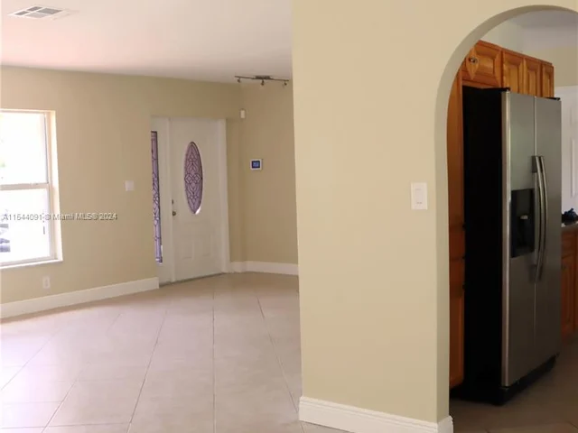 10875 NW 37th Ct, Coral Springs FL 33065