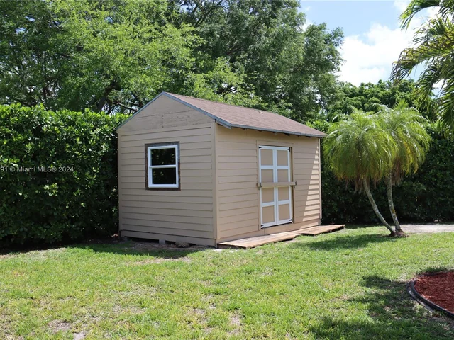 10875 NW 37th Ct, Coral Springs FL 33065