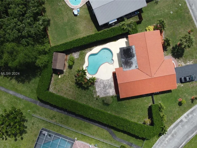 10875 NW 37th Ct, Coral Springs FL 33065