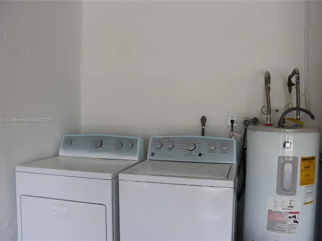 10875 NW 37th Ct, Coral Springs FL 33065