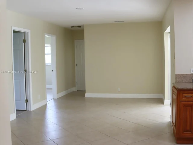 10875 NW 37th Ct, Coral Springs FL 33065