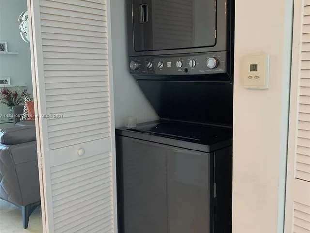 2475 Brickell Ave # 806, Miami FL 33129