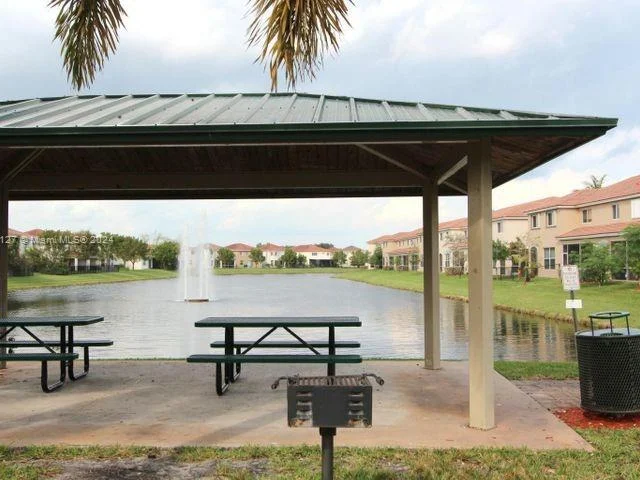 2204 Oakmont Dr # 0, Riviera Beach FL 33404