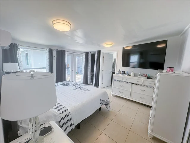 20927 SW 124th Ave Rd, Miami FL 33177