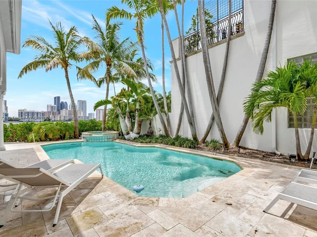 4040 Island Estates Dr, Aventura FL 33160