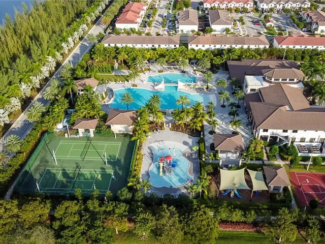 7925 NW 104th Ave # 1, Doral FL 33178