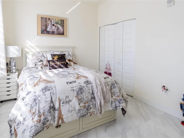 7925 NW 104th Ave # 1, Doral FL 33178