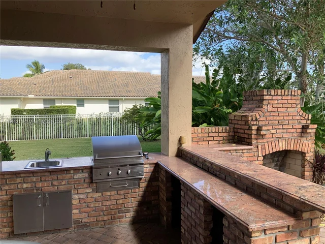 3440 Carlton Ln, Davie FL 33330