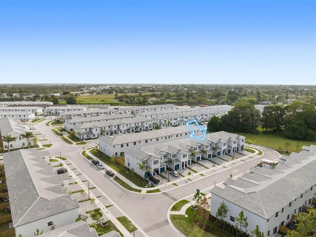 16242 SW 290th Ter, Miami FL 33033