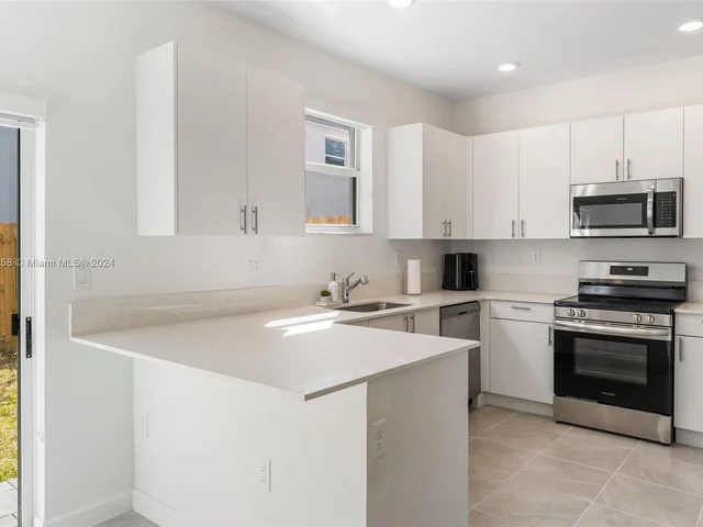 16242 SW 290th Ter, Miami FL 33033