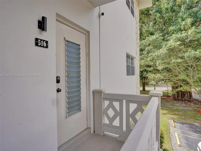 3500 NW 48th Ave # 516, Lauderdale Lakes FL 33319