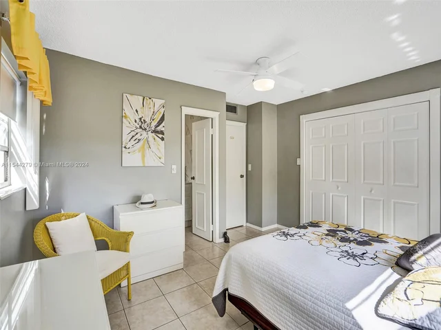 3500 NW 48th Ave # 516, Lauderdale Lakes FL 33319