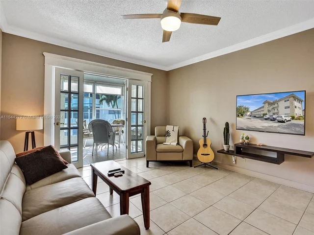 3500 NW 48th Ave # 516, Lauderdale Lakes FL 33319