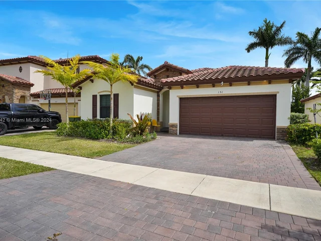 151 NE 27th Ter, Homestead FL 33033
