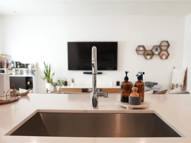 4745 NW 84th Ct # 22, Doral FL 33166