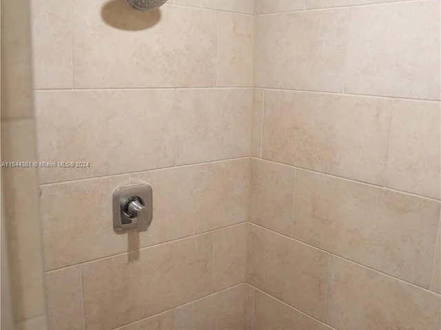 4745 NW 84th Ct # 22, Doral FL 33166