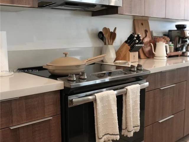 4745 NW 84th Ct # 22, Doral FL 33166