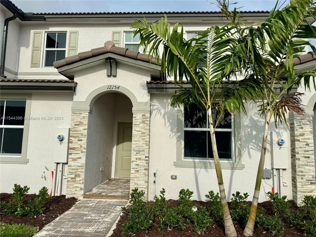 12154 NW 24 CT, Miami FL 33167