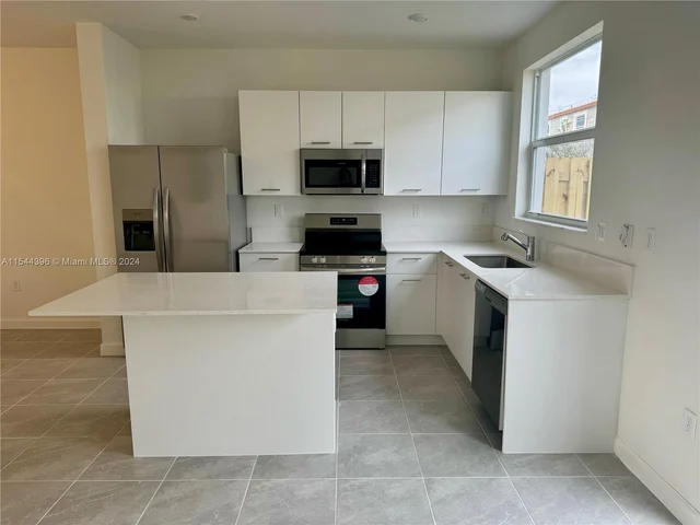 12154 NW 24 CT, Miami FL 33167