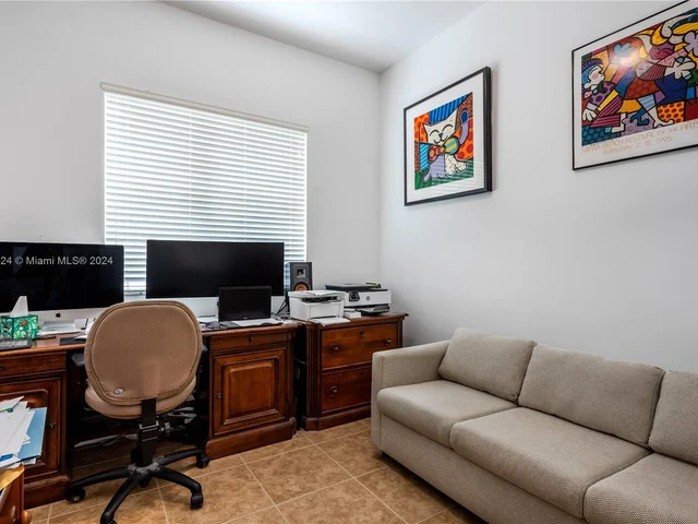 19900 E Country Club Dr # 420, Aventura FL 33180