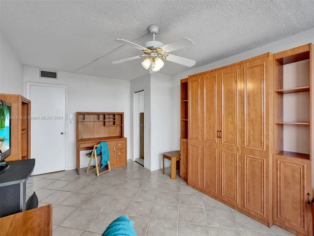 1600 S Ocean Dr # 15B, Hollywood FL 33019