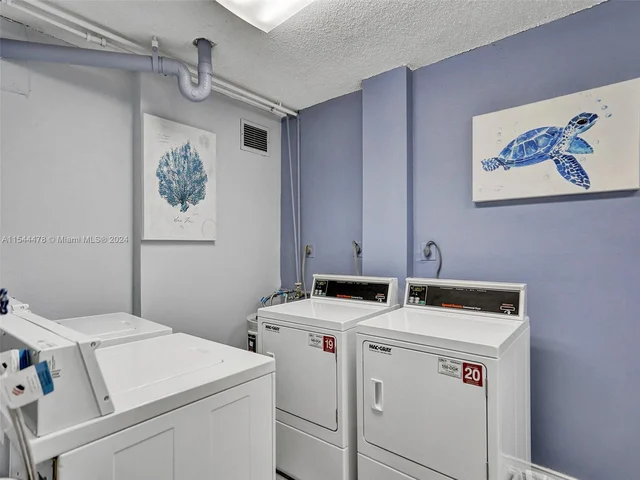 1600 S Ocean Dr # 15B, Hollywood FL 33019