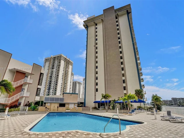 1600 S Ocean Dr # 15B, Hollywood FL 33019