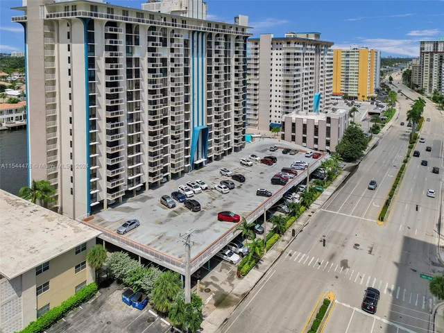 1600 S Ocean Dr # 15B, Hollywood FL 33019